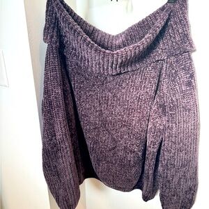 Chunky knit off the shoulder oversized sweater small